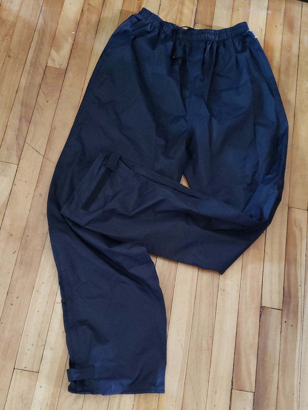 Unbranded Men's NWOT Mesh Lined Splash Pant - XL  ( 33" L )